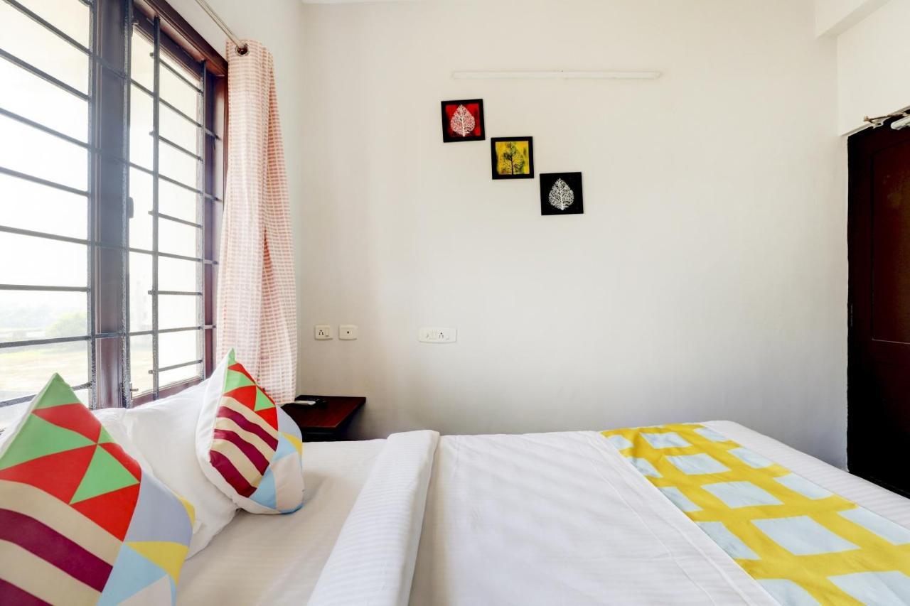 Oyo Home Fantasea Uthandi Near Juhu Beach Madras Buitenkant foto